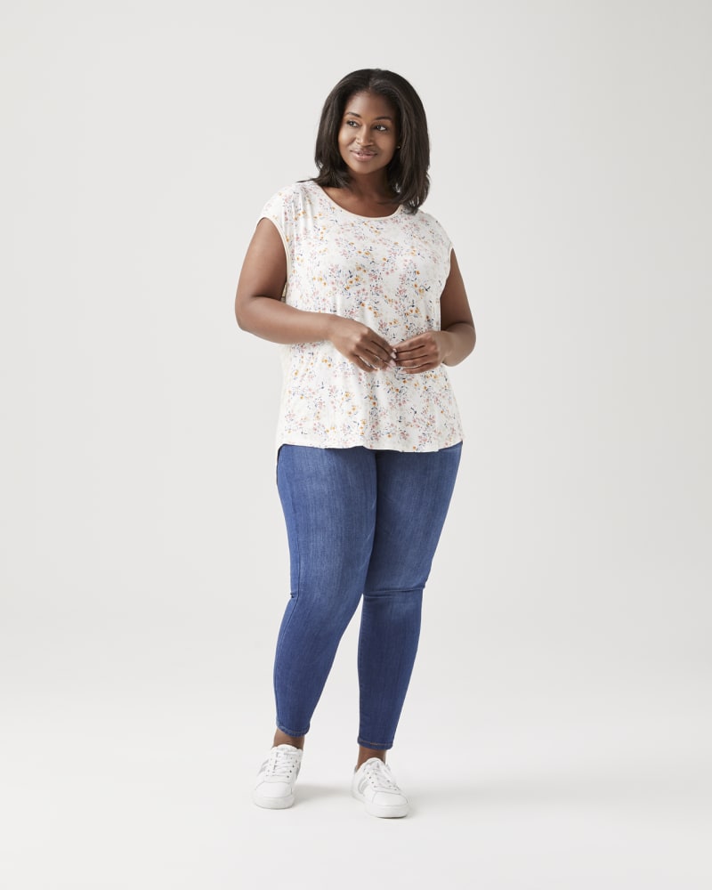 Plus size model wearing Claire Hi-Low Mix Print Knit Tank by B. Curvy | Dia&Co | dia_product_style_image_id:129493